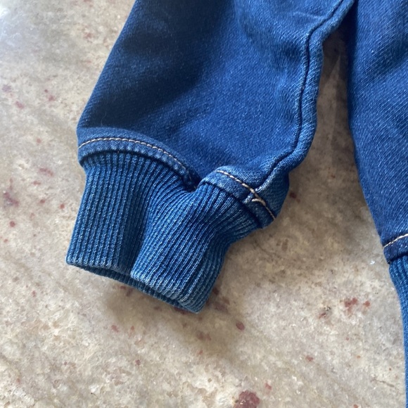 Levi’s infant front zip jean jacket.  Size 24 months - Picture 6 of 8